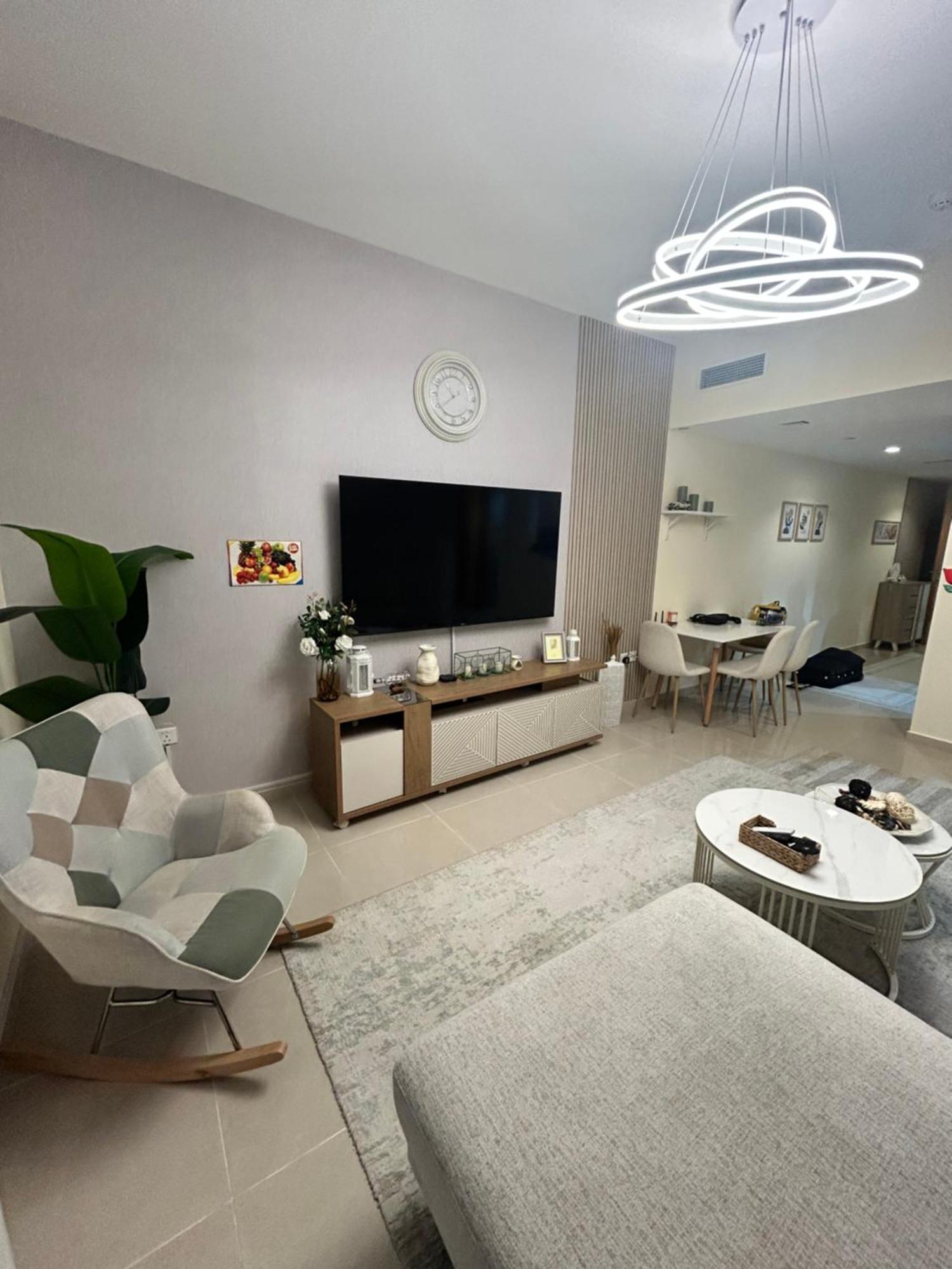Deluxe 1bhk In Jvc, Self Check In ! Appartement Dubai